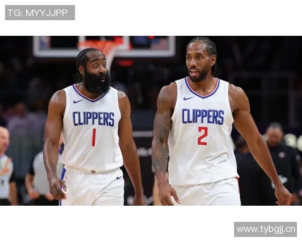 小琼斯与哈登小卡祖巴茨联手展现惊人净效率值得首发机会 小琼斯与哈登小卡祖巴茨联手展现惊人净效率值得首发机会