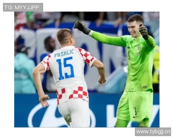 佩里西奇传中助攻布翁乔尔诺头球乌龙埃因霍温迅速扳平比分