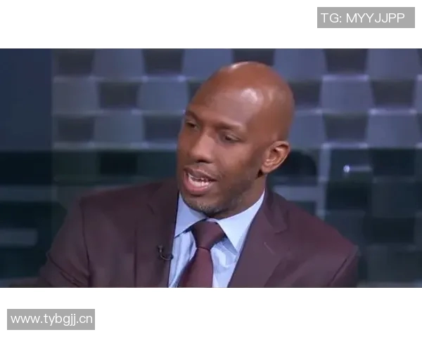 皮尔斯与女主持探讨禁忌话题引发热议是否应该尝试男友的私密行为