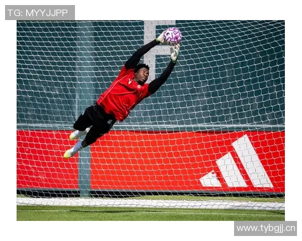 曼联官方宣布利桑德罗齐尔克泽与多名青训球员共同参与卡灵顿训练 曼联官方宣布利桑德罗齐尔克泽与多名青训球员共同参与卡灵顿训练