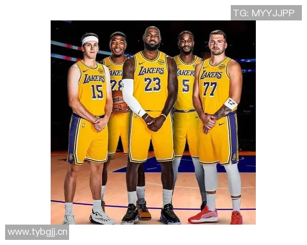 今日黄绿大战詹姆斯缺阵东契奇与斯玛特继续缺席比赛分析