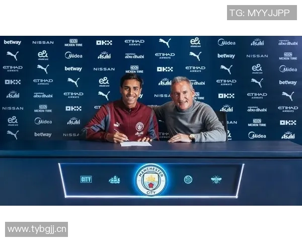 曼城冬窗或引援右后卫视胡桑诺夫表现而定